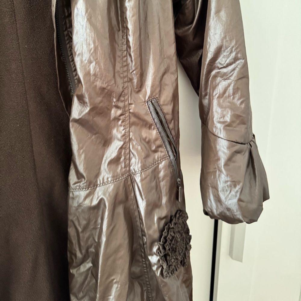ENTRATA Coat - Picture 7 of 11